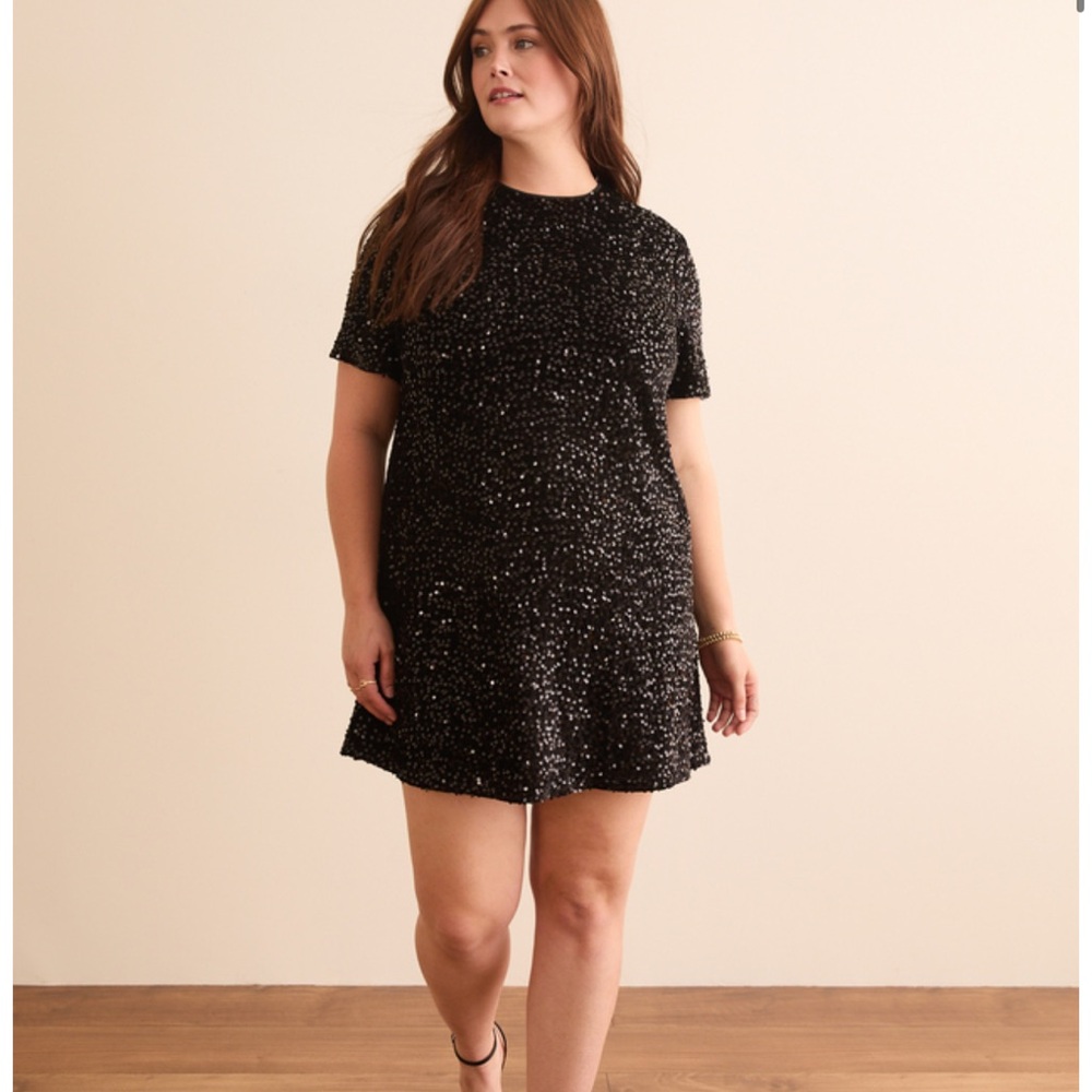 ARULA Black Mini Dress Short Sleeve Crew Neck